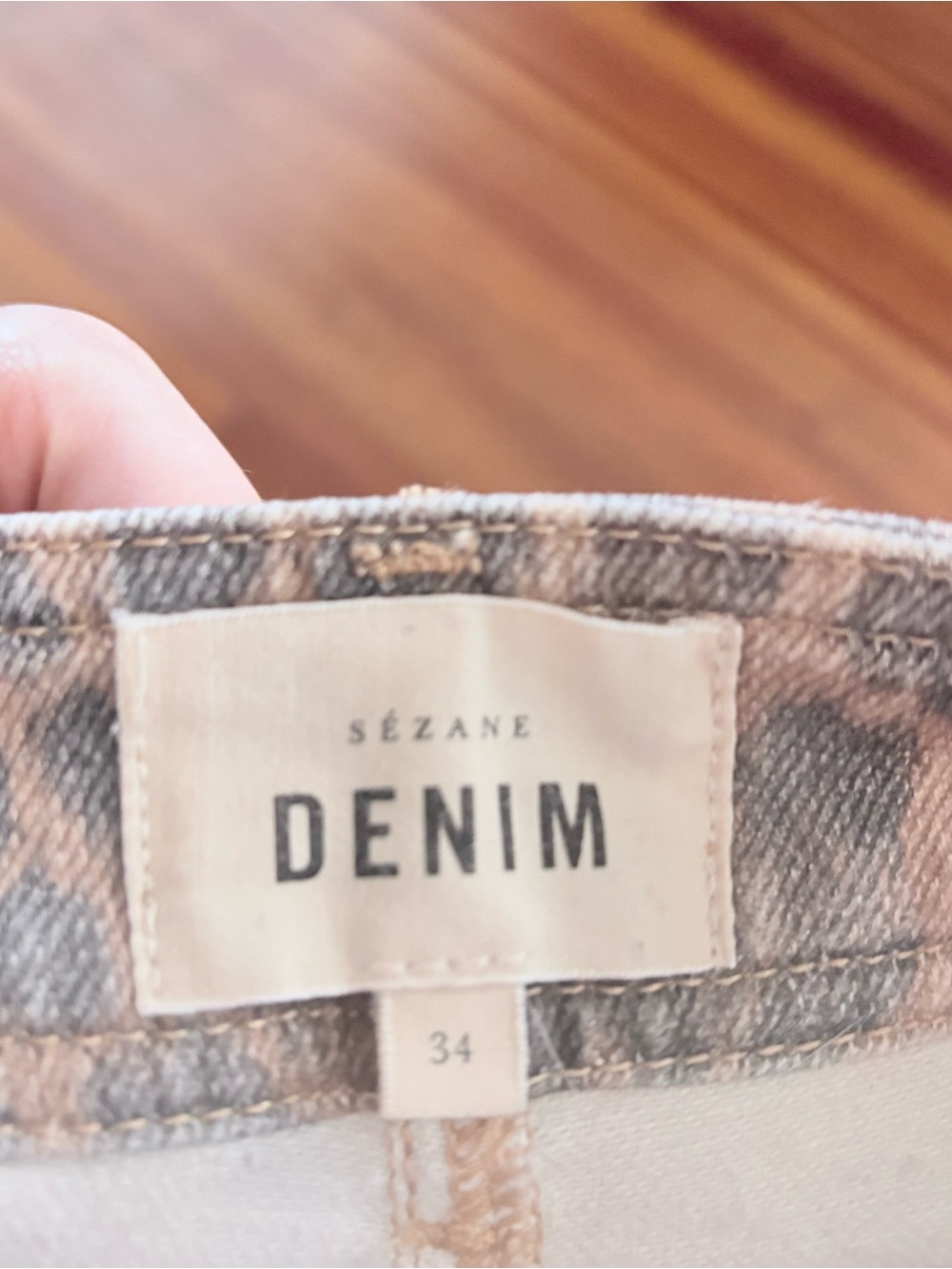 Sezane Le Crop Nevada Leopard Jeans - Size 34 (French) / size 2 US - Picture 4 of 8